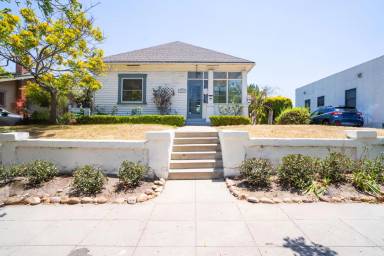 Main picture of 3943 Georgia St