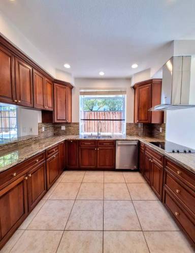Main picture of 802 Schooner Bay Dr