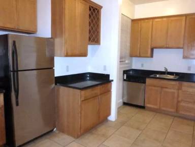 Main picture of 8 California St