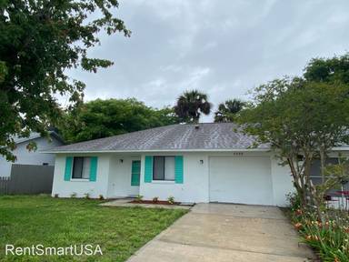 Main picture of 4488 Hidden Village Dr