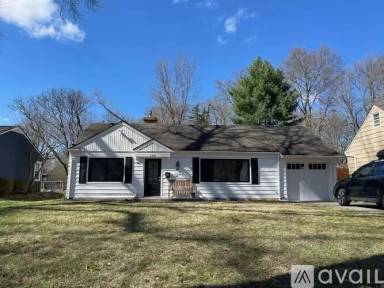 Main picture of 2324 W 79th Ter