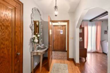 Main picture of 3854 N Morris Blvd
