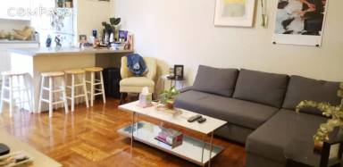 Main picture of 959 Park Pl