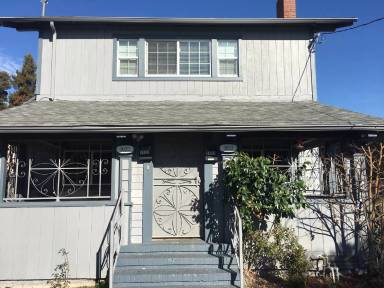Main picture of 3030 Bona St