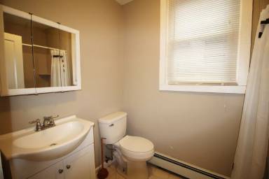 Main picture of 906 N 48th St