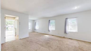 Main picture of 1023 Garfield Ave
