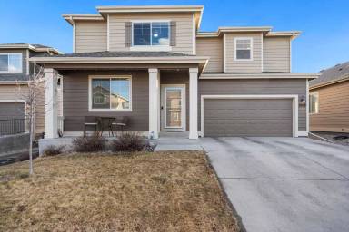 Main picture of 1909 Winamac Dr
