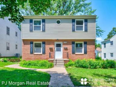 Main picture of 1004 N 49th Ave