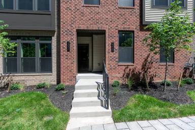 Main picture of 2332 Water Promenade Ave