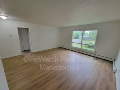 Main picture of 326 E 10th Ave