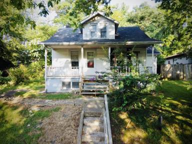 Main picture of 1125 N West End Blvd