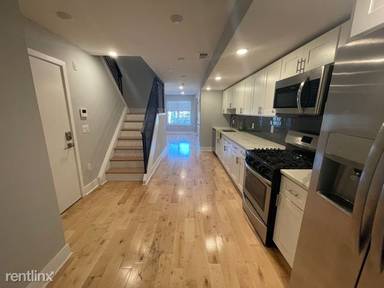 Main picture of 2521 Cecil B Moore Ave