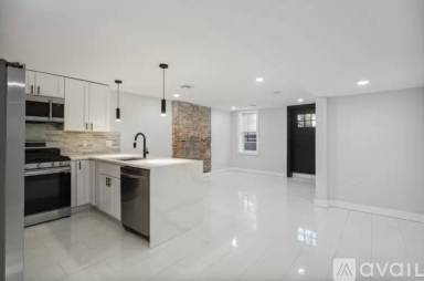 Main picture of 248 Whiton St