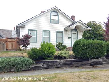 Main picture of 2120 N Washington St