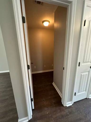 Main picture of 913 Arbor Springs Cir