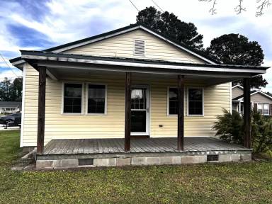 Main picture of 701 S Church St