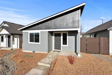 Main picture of 4083 SW Obsidian Pl