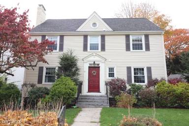 Main picture of 34 Miller Rd