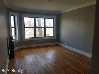 Main picture of 1419 W 90th St