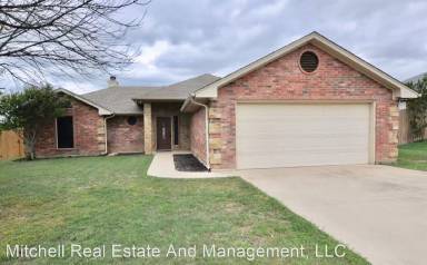 Main picture of 506 Sweetwater Dr