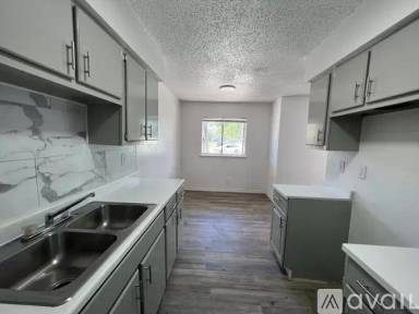 Main picture of 1101 W Sherer St