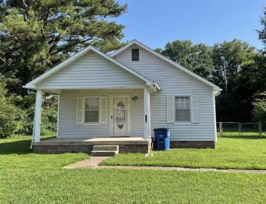 Main picture of 304 Raven St
