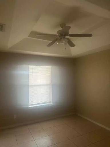 Main picture of 807 Emerald St