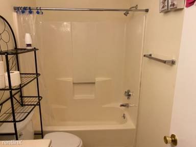 Main picture of 36 Sharon Rd