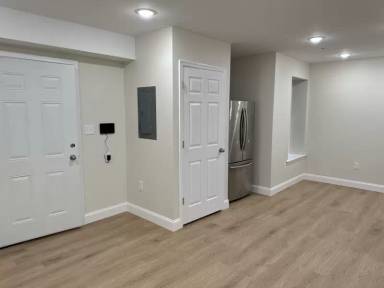 Main picture of 42 N 40th St