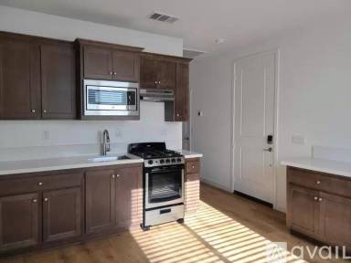 Main picture of 5095 Maverick St