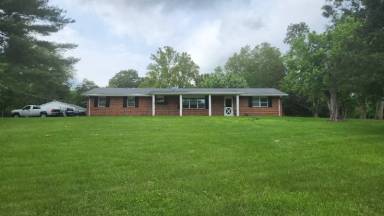 Main picture of 1867 State Road Z