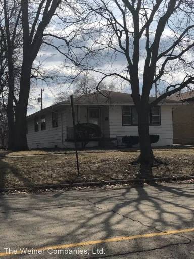 Main picture of 121 W Campbell Ave