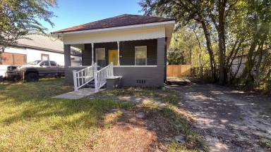 Main picture of 3113 Phyllis St