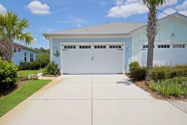 Main picture of 101 Cool Breeze Dr