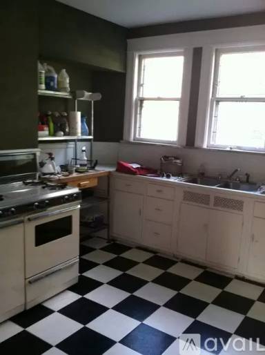 Main picture of 409 Manning Blvd