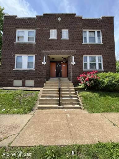 Main picture of 2836 Gasconade St