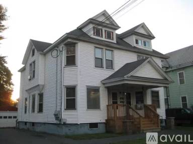 Main picture of 71 North Blvd