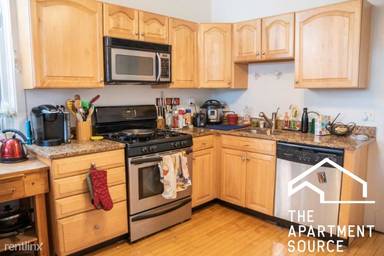 Main picture of 4203 N Damen Ave