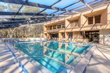 Main picture of 24 Pinehurst Pl