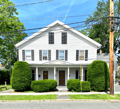 Main picture of 94 Mechanic St