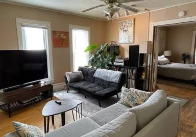 Main picture of 2411 Monroe St NE