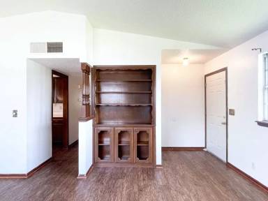 Main picture of 4841 Newport Dr