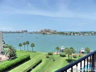 Main picture of 650 Island Way