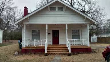 Main picture of 1935 Duncan St