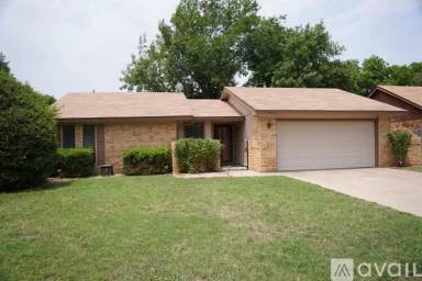 Main picture of 3825 Jester Cir
