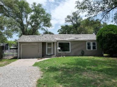 Main picture of 4534 S Osage Ave