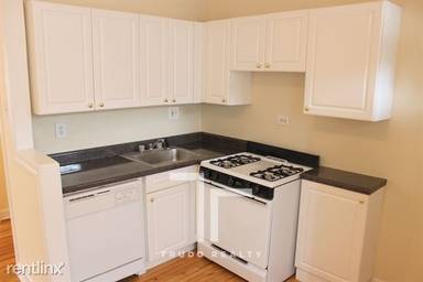 Main picture of 3720 1/2 N Pine Grove Ave