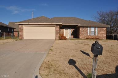 Main picture of 1521 Tudor Dr