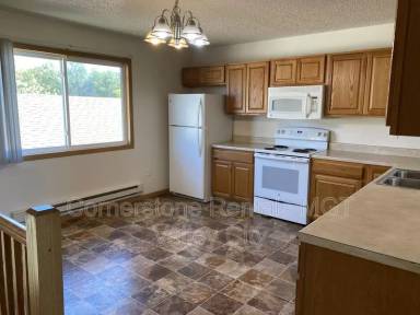 Main picture of 946 9th Ave SE