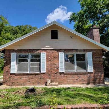 Main picture of 3130 Country Club Dr